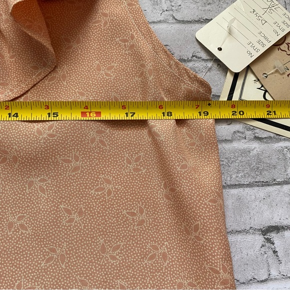 Vintage Apricot Ruffle Collared Button-Up Blouse - Picture 6 of 6